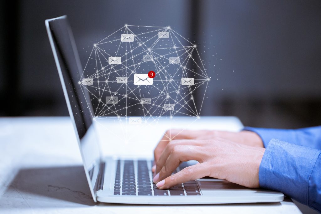 e mail marketing as medya 1024x683 1